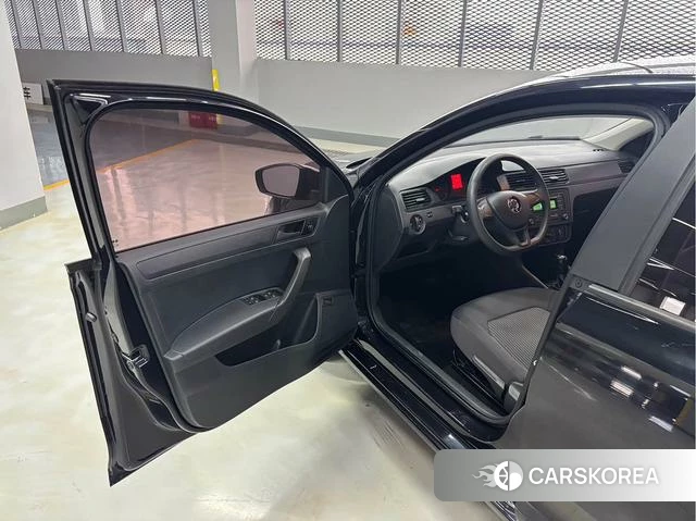 Volkswagen Santana id 4241897 из Китая 9