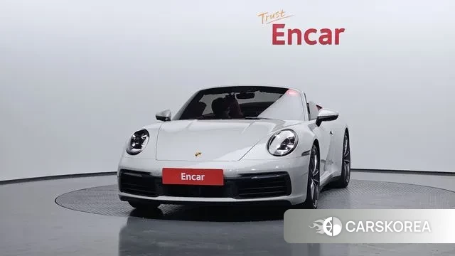 Porsche 911(992) id 3660557 из Кореи 13