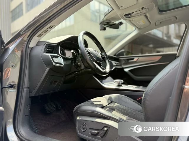 Audi A6 (import) 2021 Темно-серый из Китая, фото 3