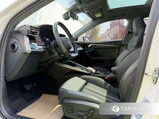 Audi A3 2022 Белый из Китая, фото 3
