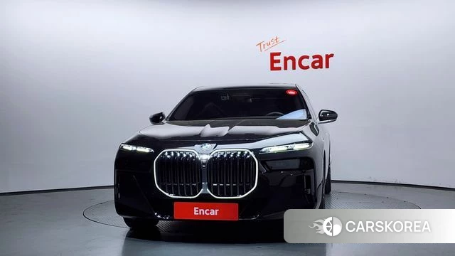 BMW 7 Series (G70) id 4279604 из Кореи 13