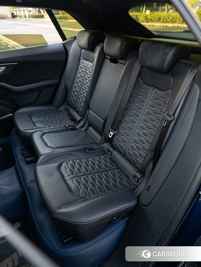Audi RS Q8 id 4271122 из Китая 16