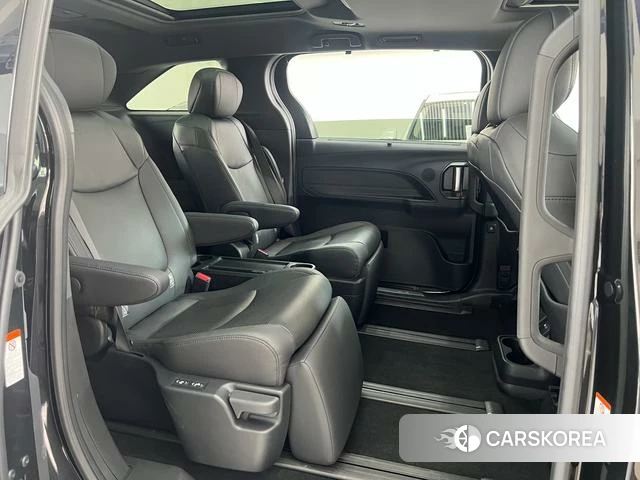 Toyota Grevia id 4257932 из Китая 23