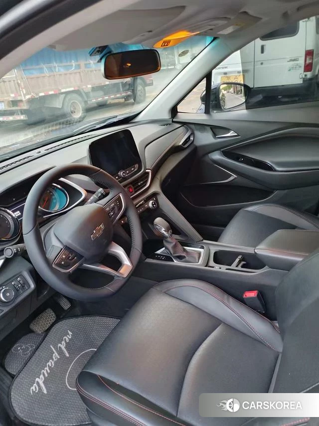 Chevrolet Volando 2023 Темно-серый из Китая, фото 3