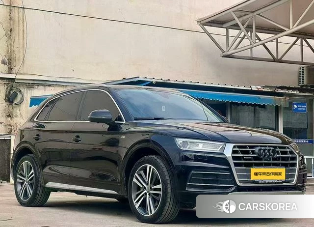 Audi Q5L 2019 Черный из Китая, фото 3
