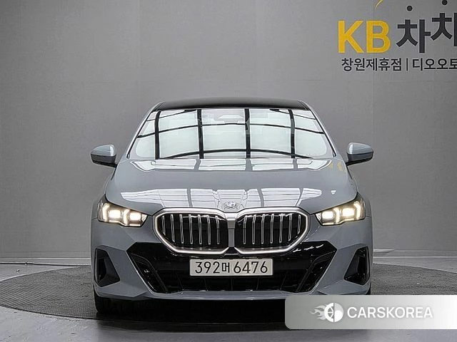 BMW 5 Series (G60) id 3896472 из Кореи 13