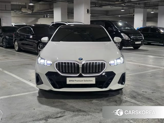 BMW 5 Series (G60) id 4612946 из Кореи 13