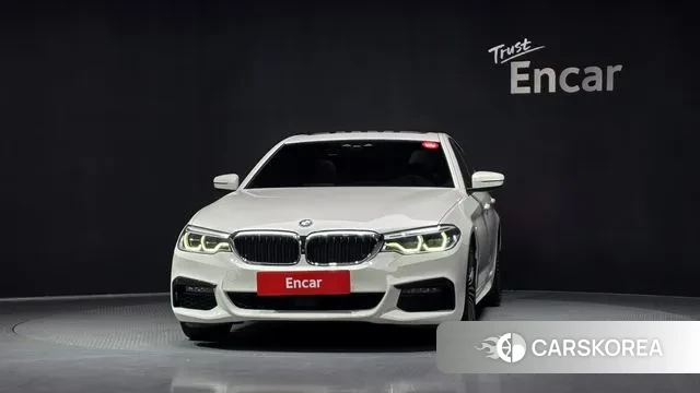 BMW 5 Series (G30) id 3676958 из Кореи 13