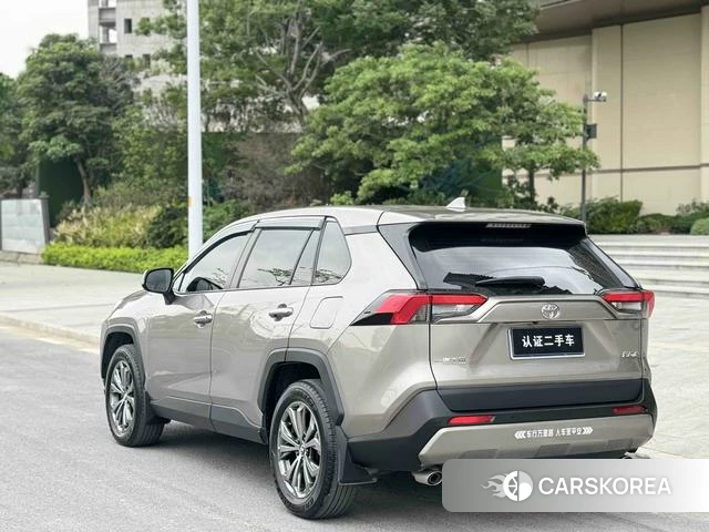 Toyota RAV4 Rongfang 2024 Серебристо-серый из Китая, фото 6
