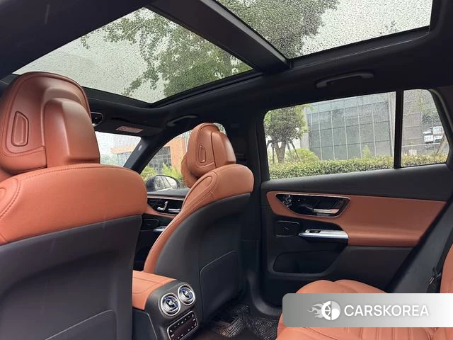 Mercedes-Benz GLC 2024 Черный из Китая, фото 4