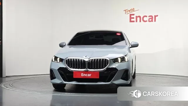 BMW 5 Series (G60) id 3769953 из Кореи 13