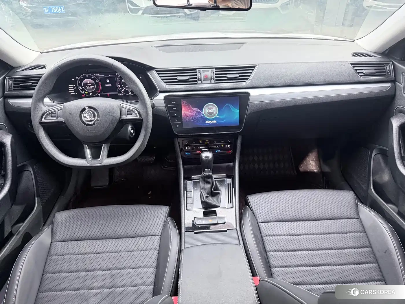 Skoda Superb id 4599704 из Китая 11