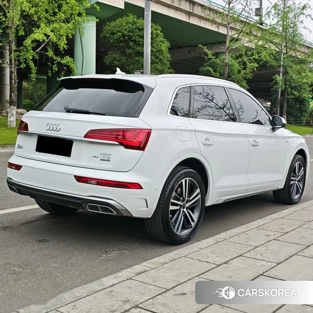 Audi Q5L 2023 Белый из Китая, фото 3