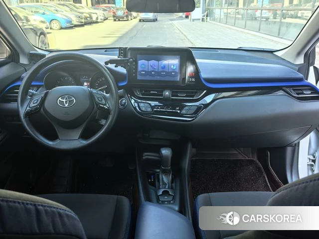 Toyota C-HR 2021 Белый из Китая, фото 3