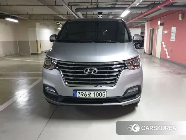 Hyundai The New Grand Starex 2021 Серебристо-серый из Кореи, фото 3