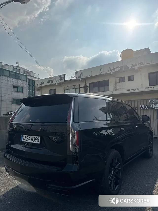 Cadillac Escalade 5th Generation 2021 Черный из Кореи, фото 3