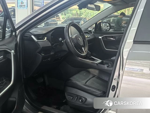 Toyota RAV4 Rongfang 2022 Серебристо-серый из Китая, фото 5