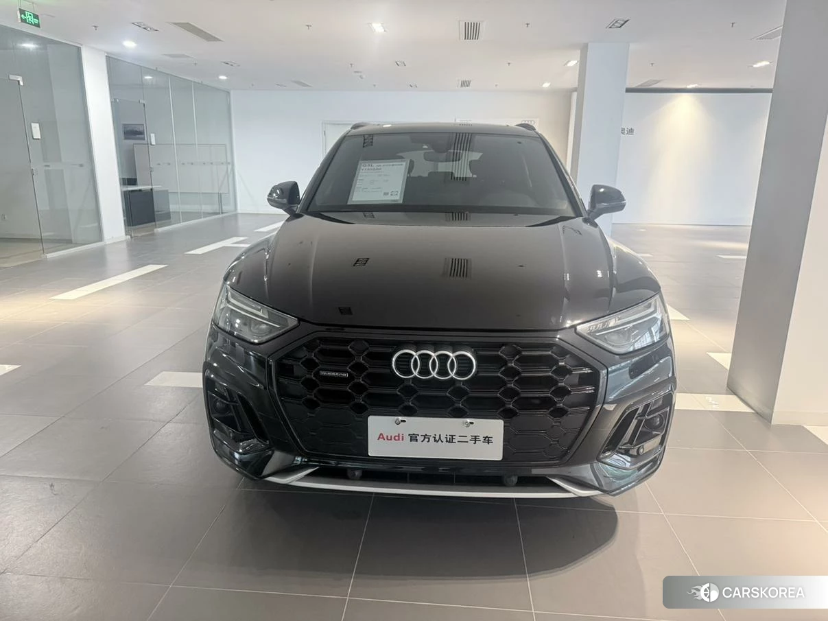 Audi Q5L 2023 Черный из Китая, фото 3