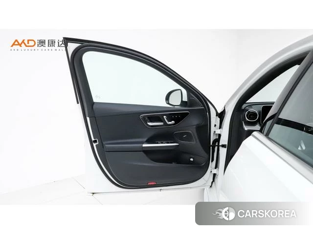 Mercedes-Benz Class C 2024 Белый из Китая, фото 3