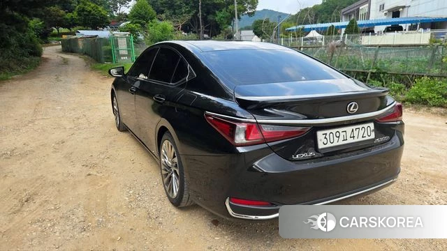 Lexus ES300h 7th generation 2020 Черный из Кореи, фото 4