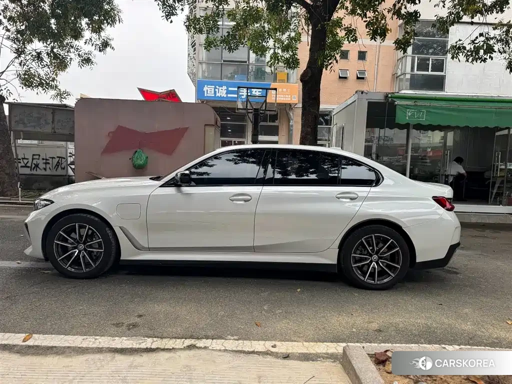 BMW i3 id 4570701 из Китая 11