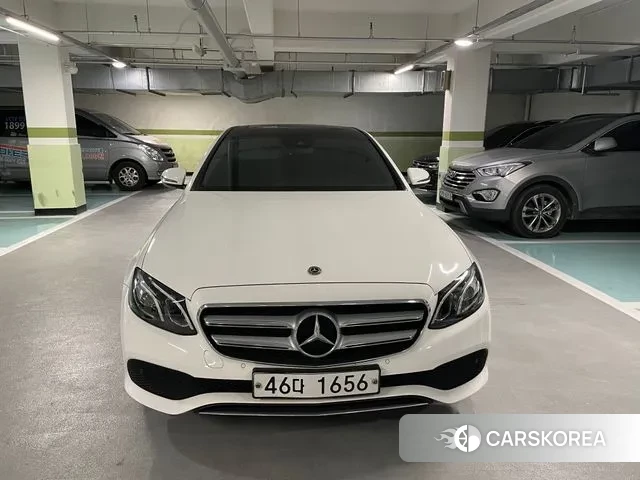 Mercedes-Benz E-Class W213 2018 Белый из Кореи, фото 3