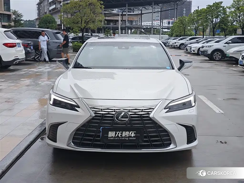 Lexus ES 2025 Белый из Китая, фото 3