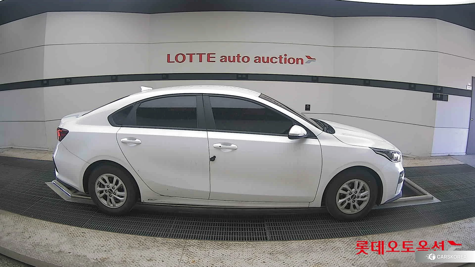 Kia K3 id 4296929 из Кореи 23