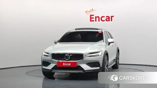 Volvo V60 Cross-Country 2nd Generation id 3788713 из Кореи 13