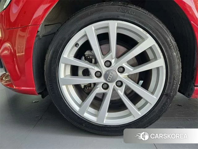 Audi A3 id 4213899 из Китая 7