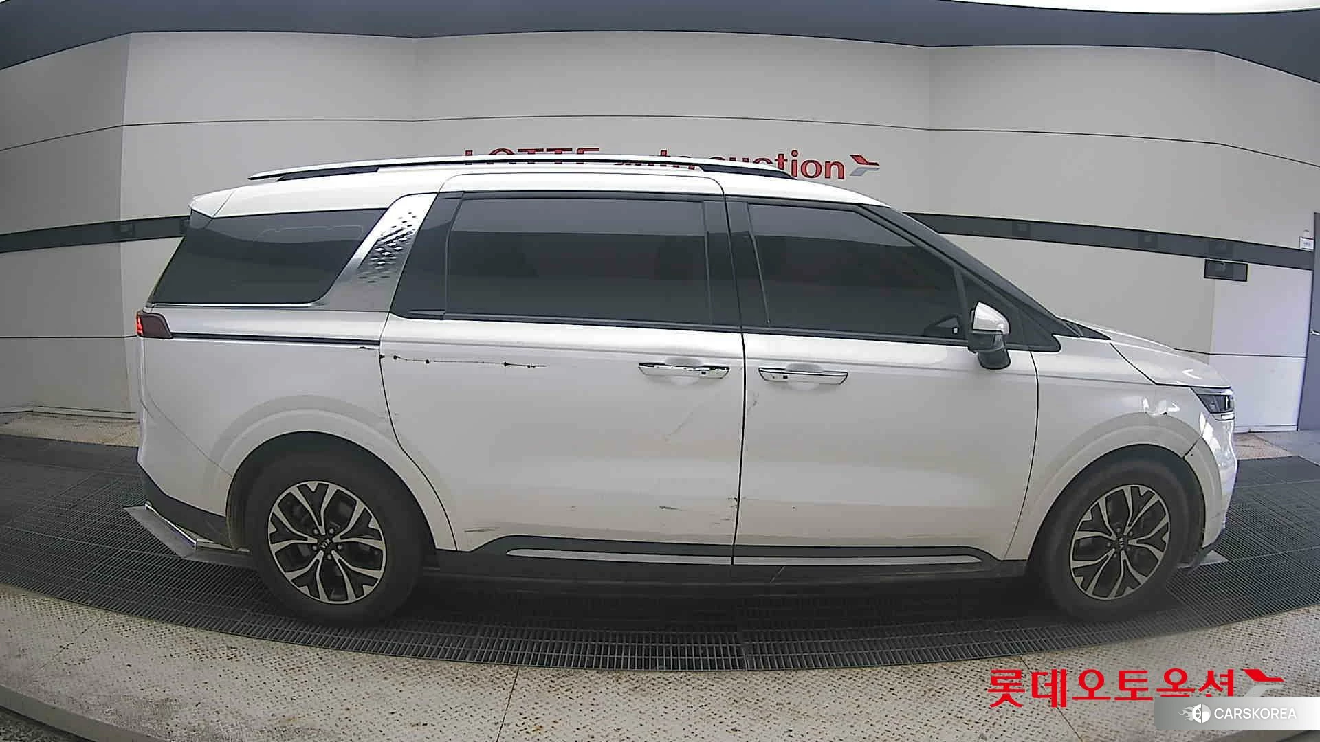 Kia Carnival id 4909292 из Кореи 23
