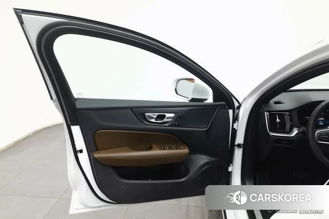 Volvo S60 id 4211478 из Китая 17