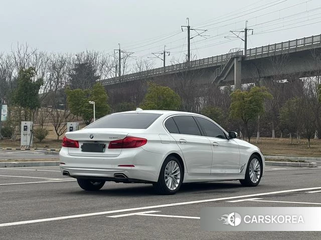 BMW 5 series PHEV id 4209456 из Китая 15