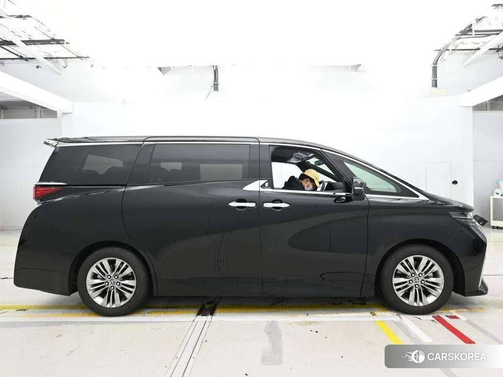Toyota Alphard 2025 из Японии, фото 3
