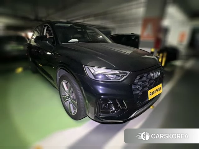Audi Q5L 2021 Черный из Китая, фото 3