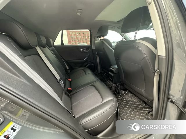 Audi Q2L id 4277359 из Китая 10