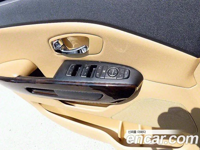 Kia The New Carnival id 2682156 из Кореи 12