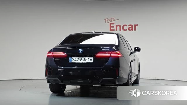BMW 5 Series (G60) id 4783068 из Кореи 23