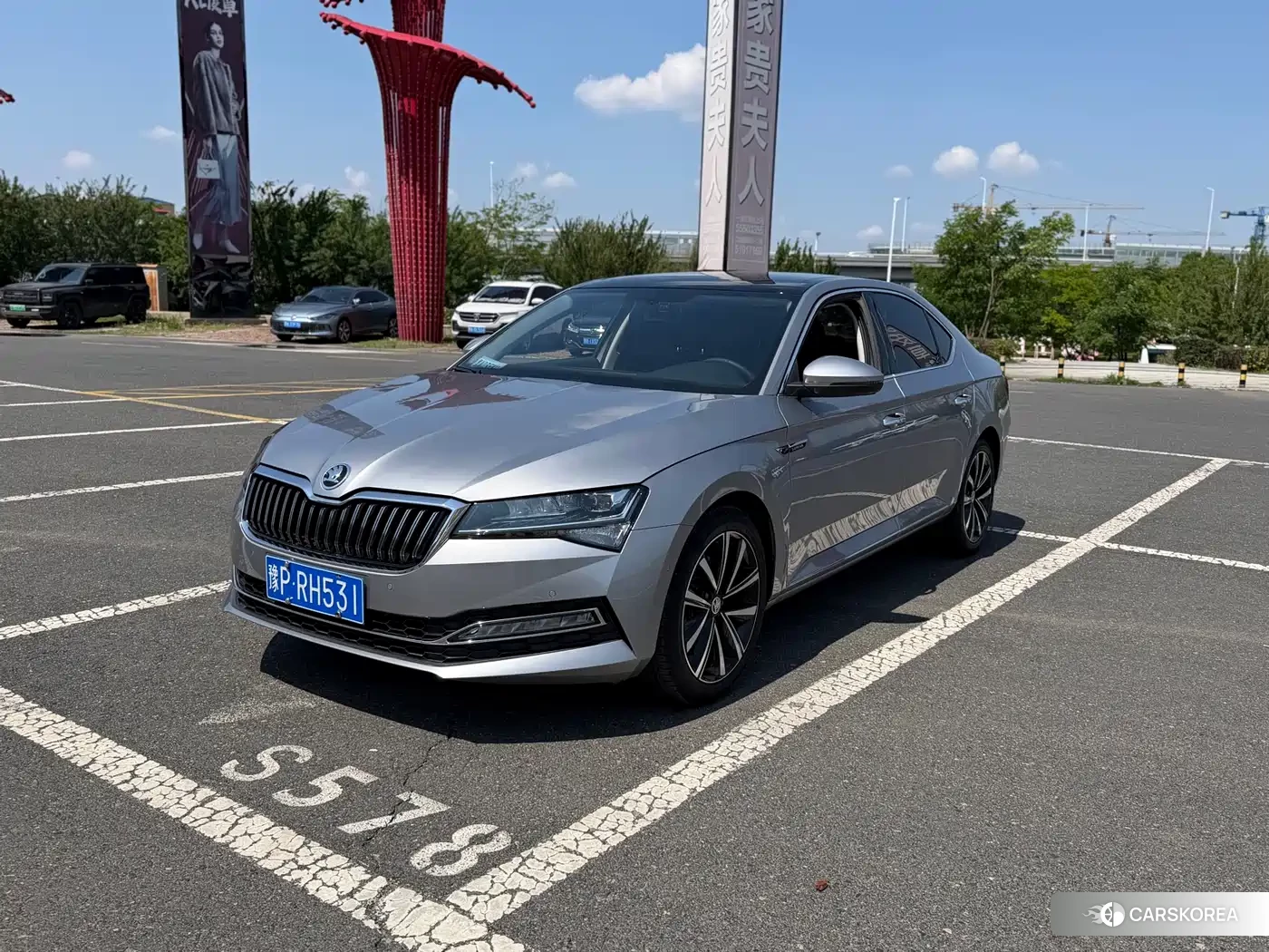 Skoda Superb id 4654504 из Китая 19