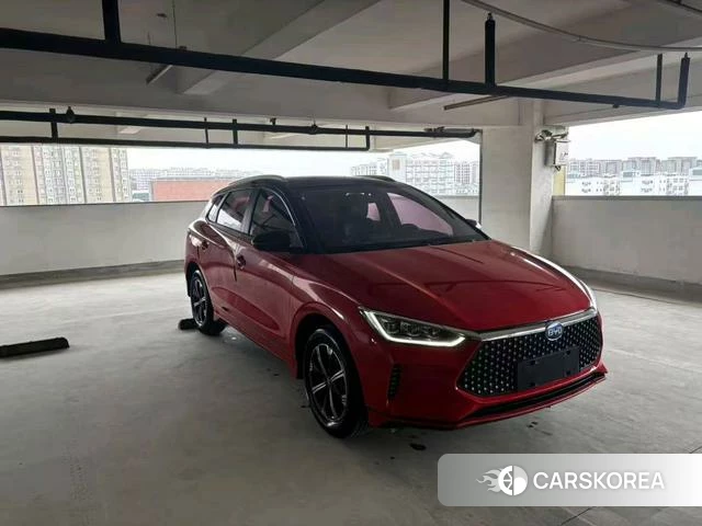 BYD e2 2020 Красный из Китая, фото 3