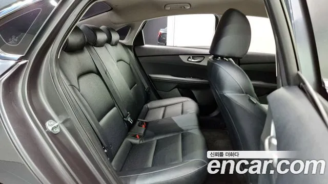 Kia Come New K3 id 2651177 из Кореи 13