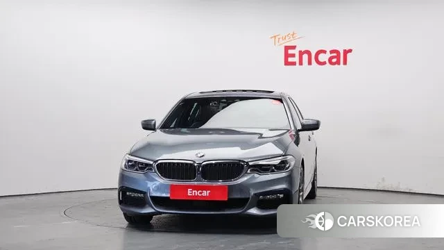 BMW 5 Series (G30) id 3505538 из Кореи 13