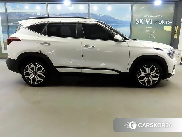 Kia Seltos id 4470558 из Кореи 13