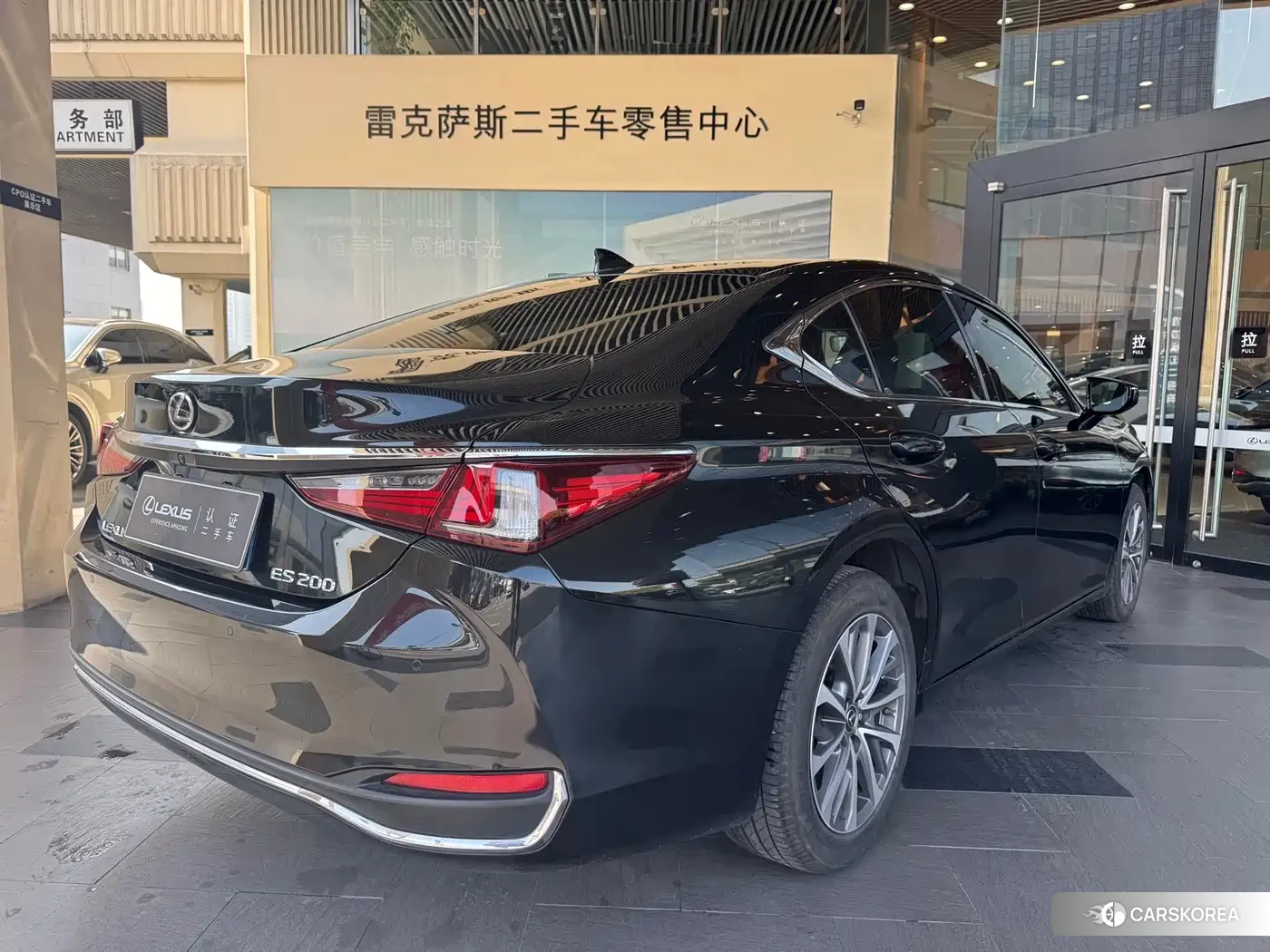 Lexus ES 2023 Черный из Китая, фото 6