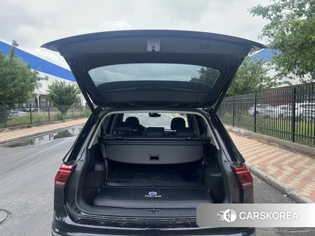 Volkswagen Tiguan L id 4335867 из Китая 18