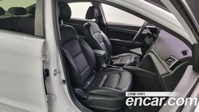 Hyundai Avante AD id 2636526 из Кореи 13