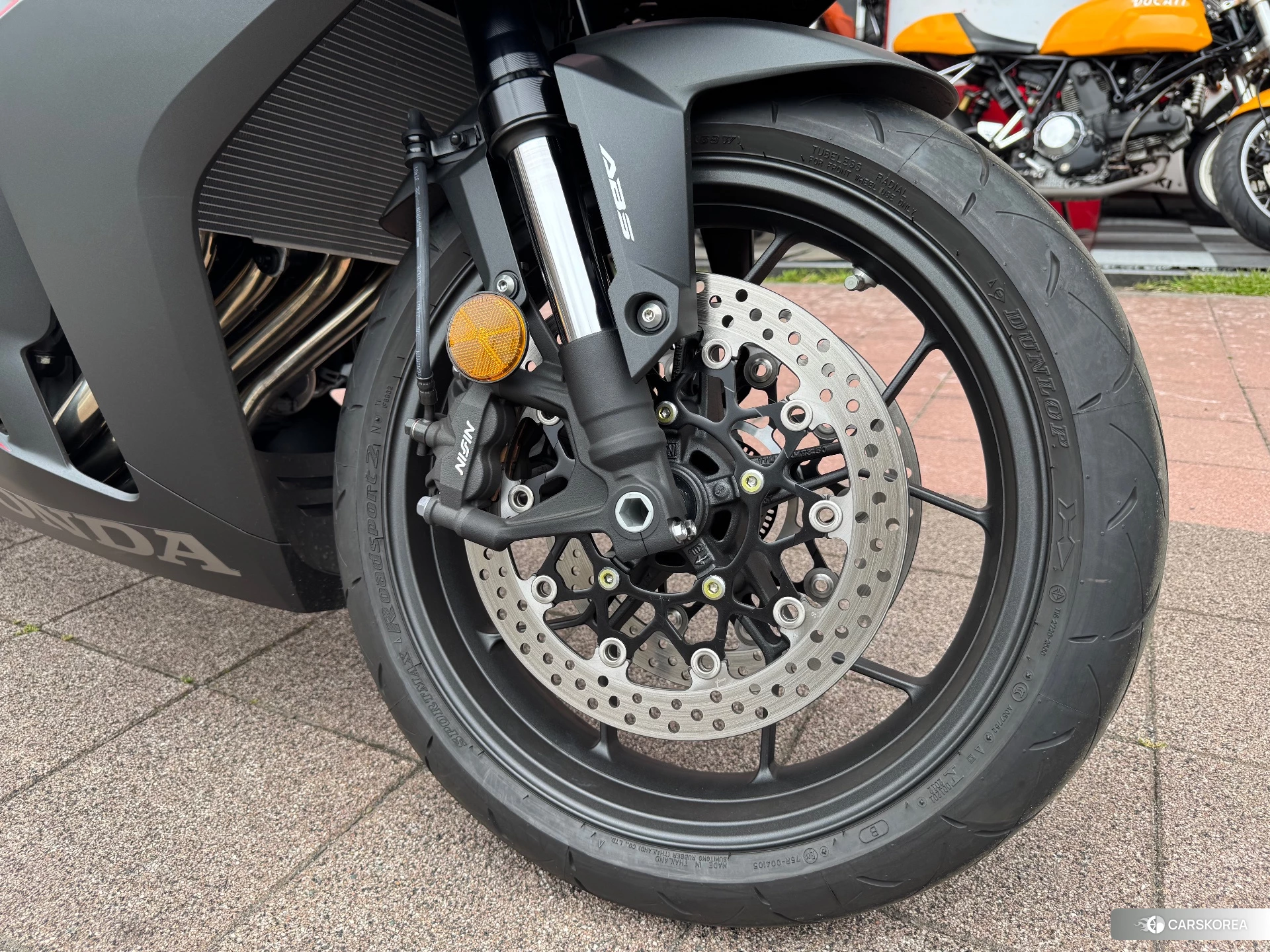 Проданный Honda CBR650R E-CLUTCH id 4313193 из Японии, фото 11
