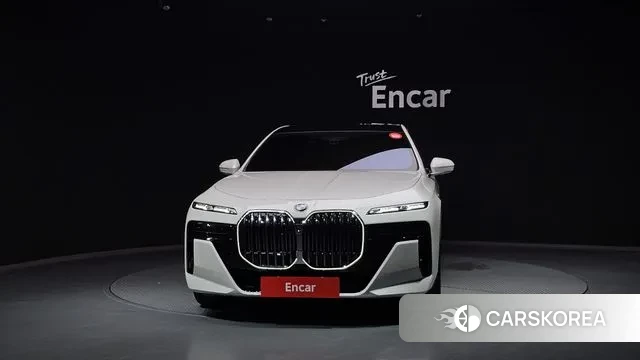 BMW 7 Series (G70) id 2993136 из Кореи 13