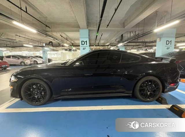 Ford Mustang 2022 Черный из Кореи, фото 6