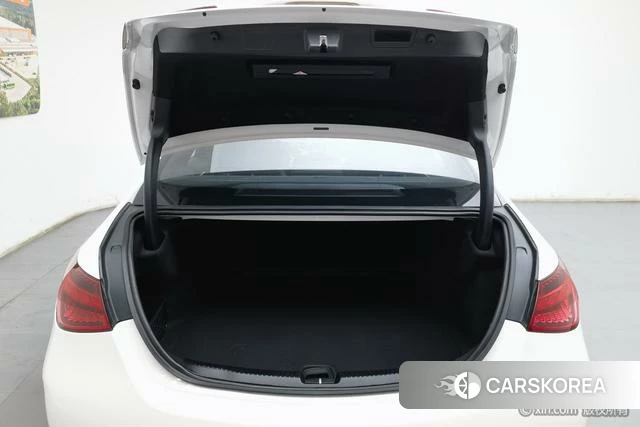 Mercedes-Benz Class C id 4272449 из Китая 17